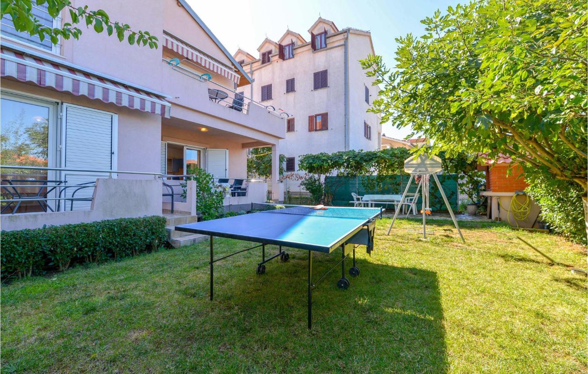 1 Bedroom Nice Apartment In Zadar Luaran gambar